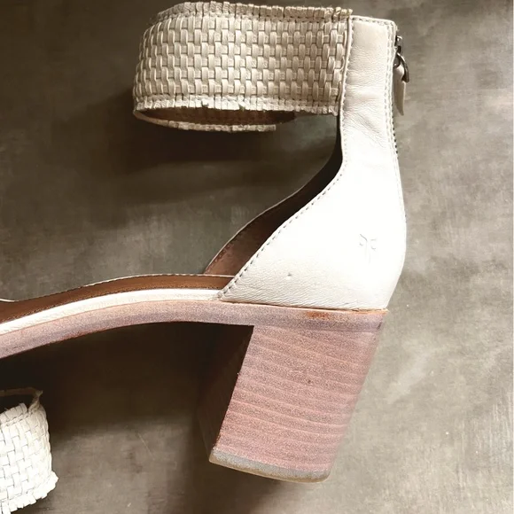 Frye Bianca Woven Back Zip Heeled Sandal Ivory Off White Size 9.5 - Picture 10 of 14